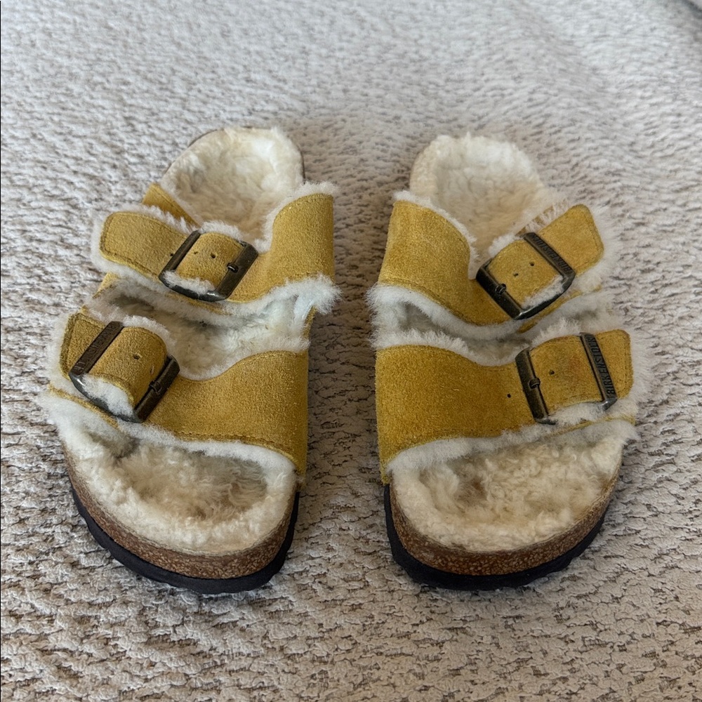 BIRKENSTOCK Arizona Women’s 40 or 9 Sherpa‎ lined sandals